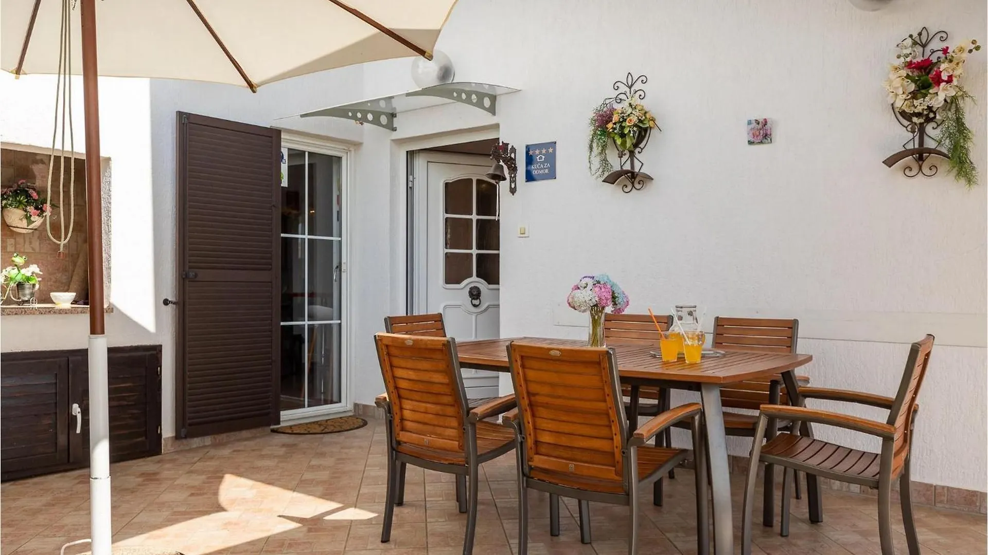 Feriehus Villa Basic Poreč