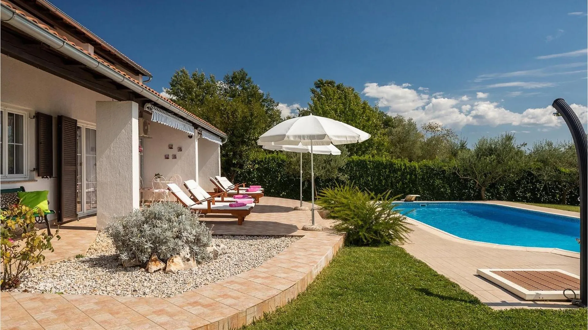 Feriehus Villa Basic Poreč