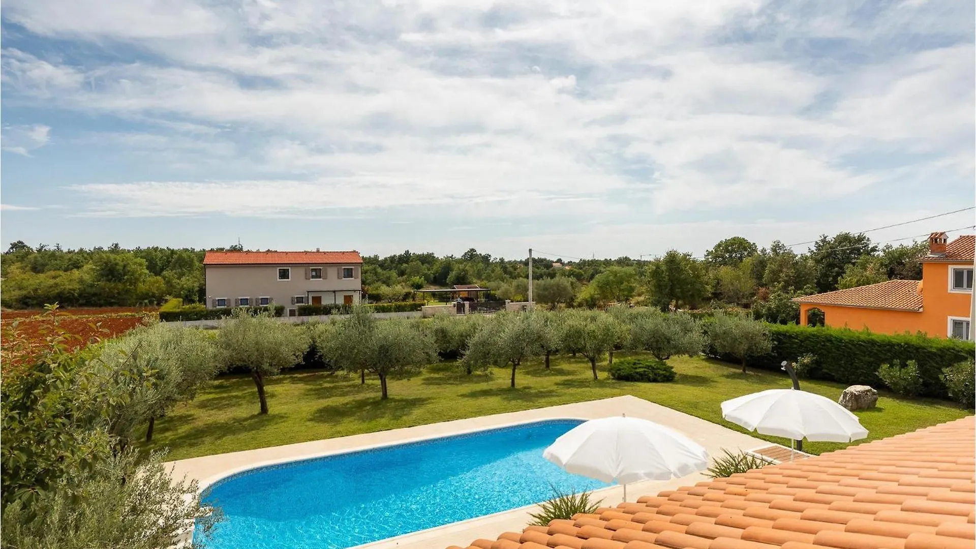 Feriehus Villa Basic Poreč